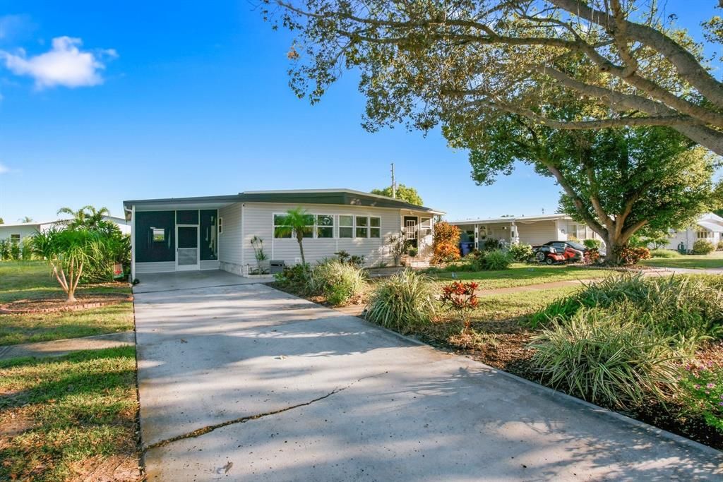En Venta: $195,000 (2 camas, 2 baños, 1004 Pies cuadrados)