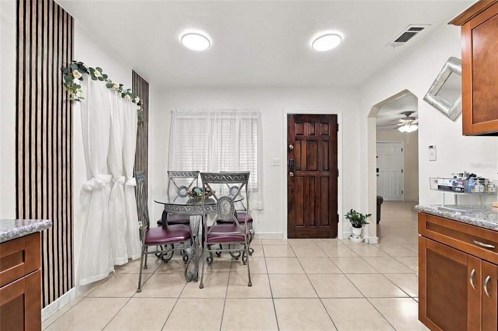 En Venta: $509,900 (5 camas, 3 baños, 2978 Pies cuadrados)