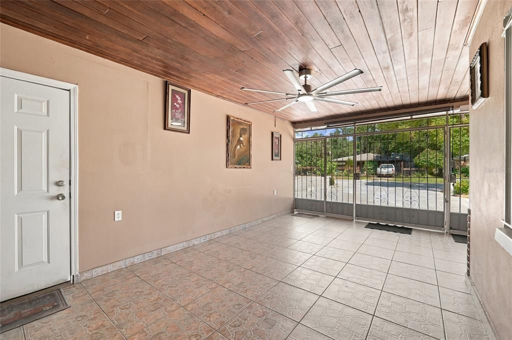 En Venta: $509,900 (5 camas, 3 baños, 2978 Pies cuadrados)