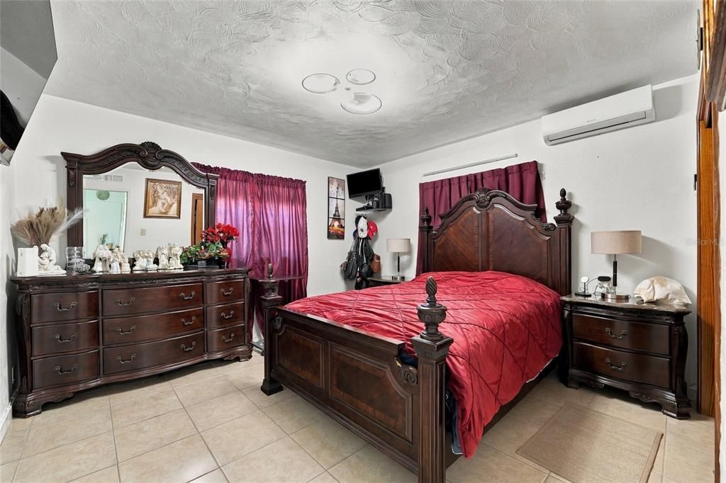 En Venta: $509,900 (5 camas, 3 baños, 2978 Pies cuadrados)
