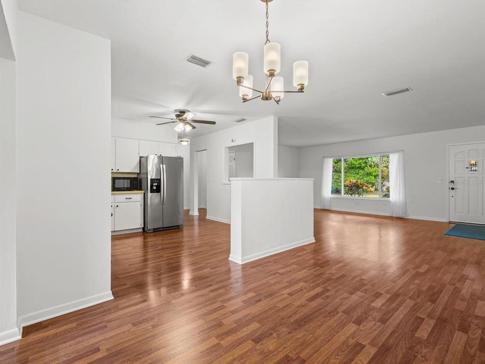 For Sale: $489,950 (3 beds, 2 baths, 1830 Square Feet)