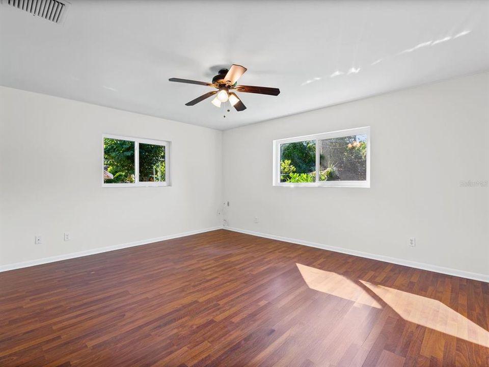 For Sale: $489,950 (3 beds, 2 baths, 1830 Square Feet)