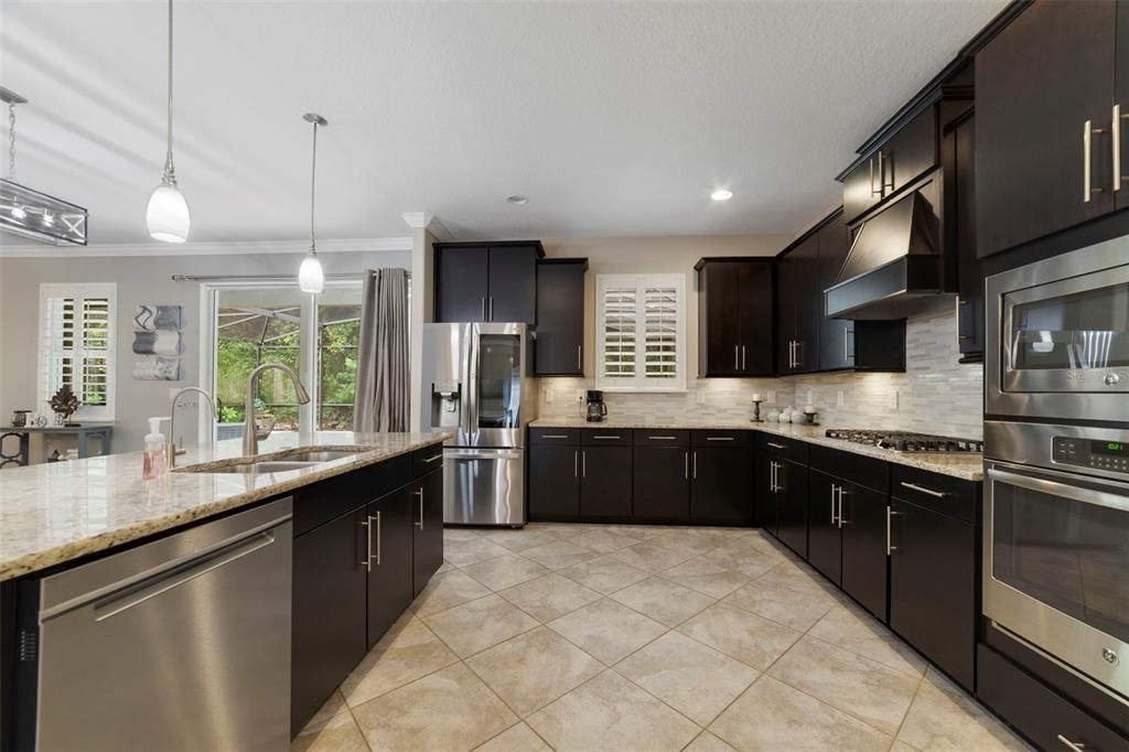For Sale: $640,000 (4 beds, 4 baths, 3953 Square Feet)