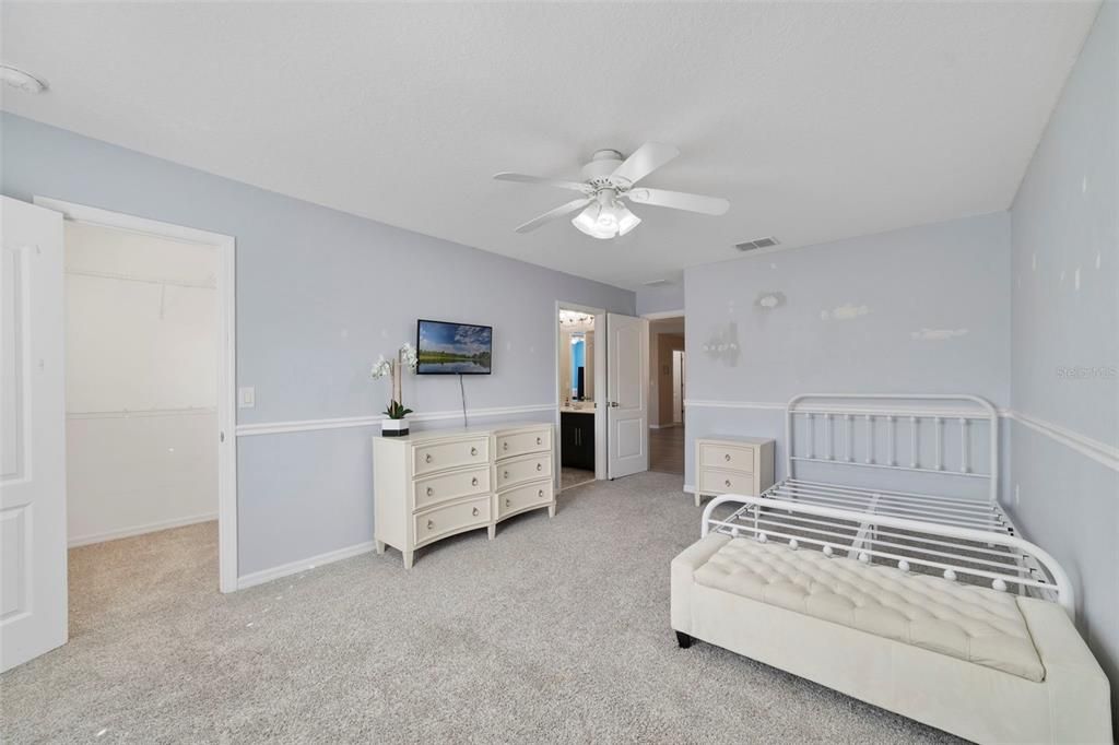 For Sale: $640,000 (4 beds, 4 baths, 3953 Square Feet)