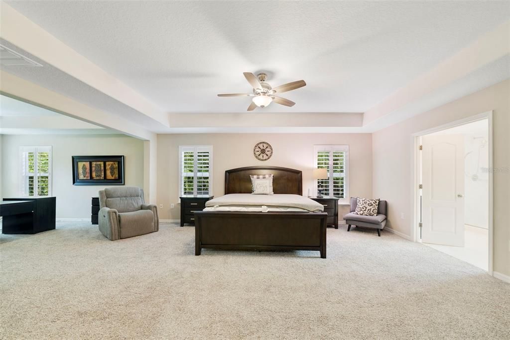 For Sale: $640,000 (4 beds, 4 baths, 3953 Square Feet)