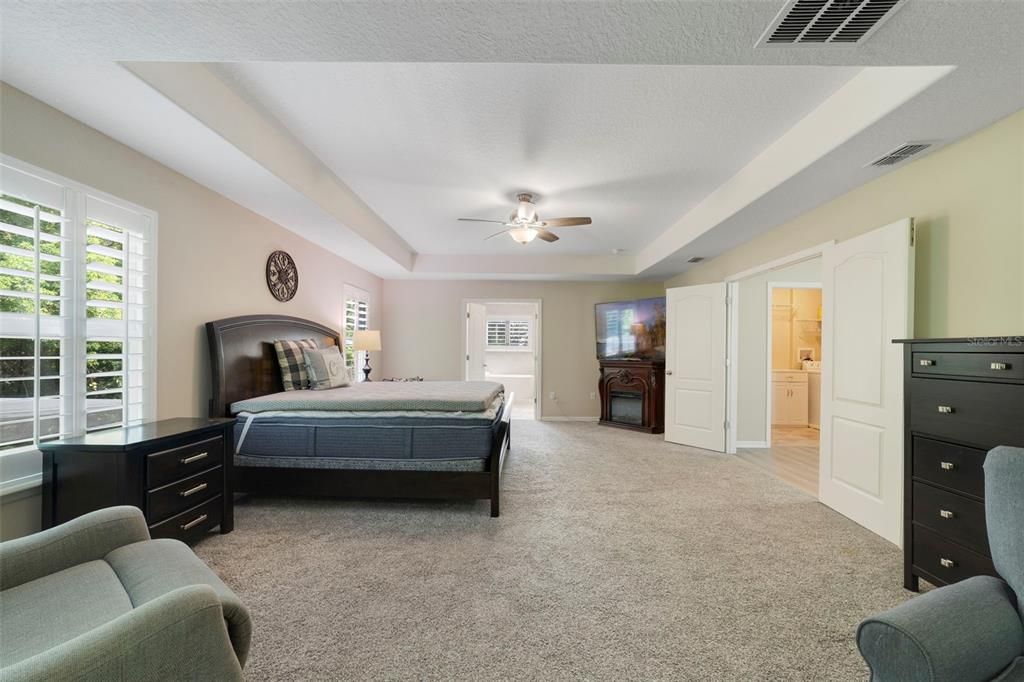 For Sale: $640,000 (4 beds, 4 baths, 3953 Square Feet)