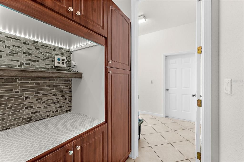 En Venta: $449,900 (3 camas, 2 baños, 1997 Pies cuadrados)
