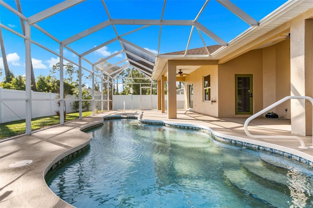 En Venta: $449,900 (3 camas, 2 baños, 1997 Pies cuadrados)