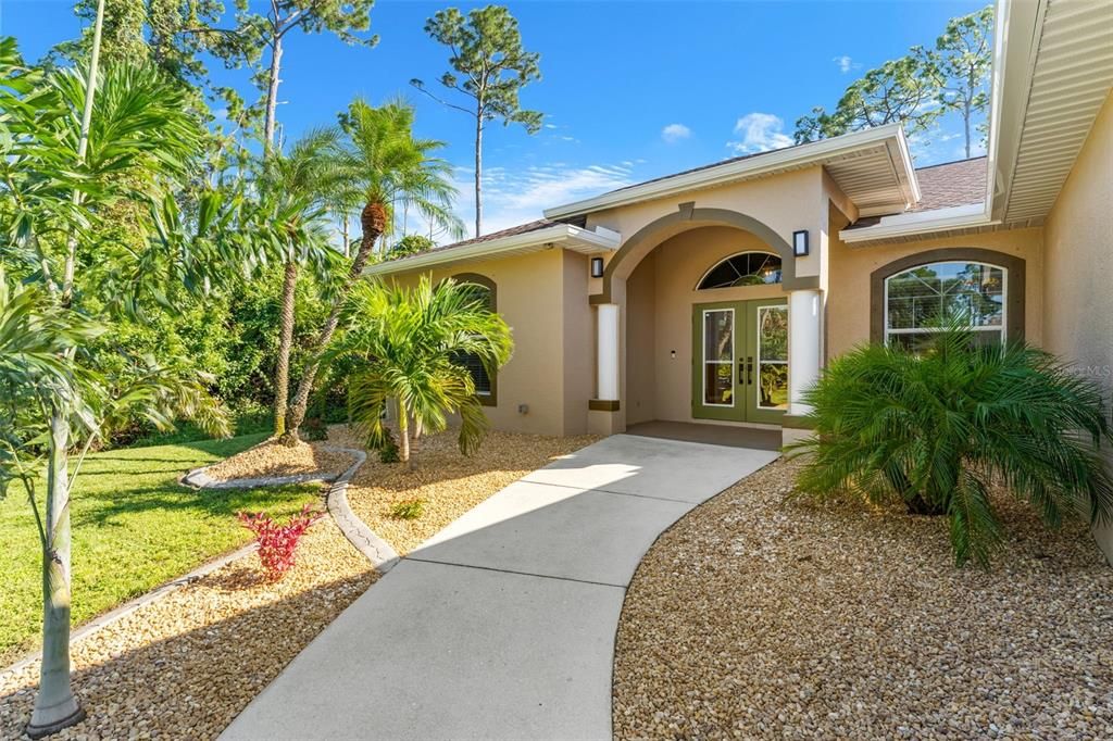 En Venta: $449,900 (3 camas, 2 baños, 1997 Pies cuadrados)