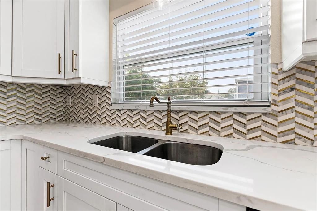 For Rent: $2,795 (3 beds, 2 baths, 1347 Square Feet)