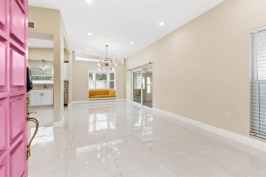For Rent: $2,795 (3 beds, 2 baths, 1347 Square Feet)