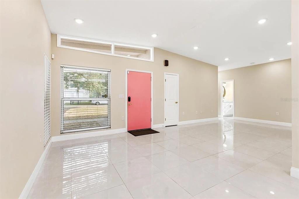 For Rent: $2,795 (3 beds, 2 baths, 1347 Square Feet)
