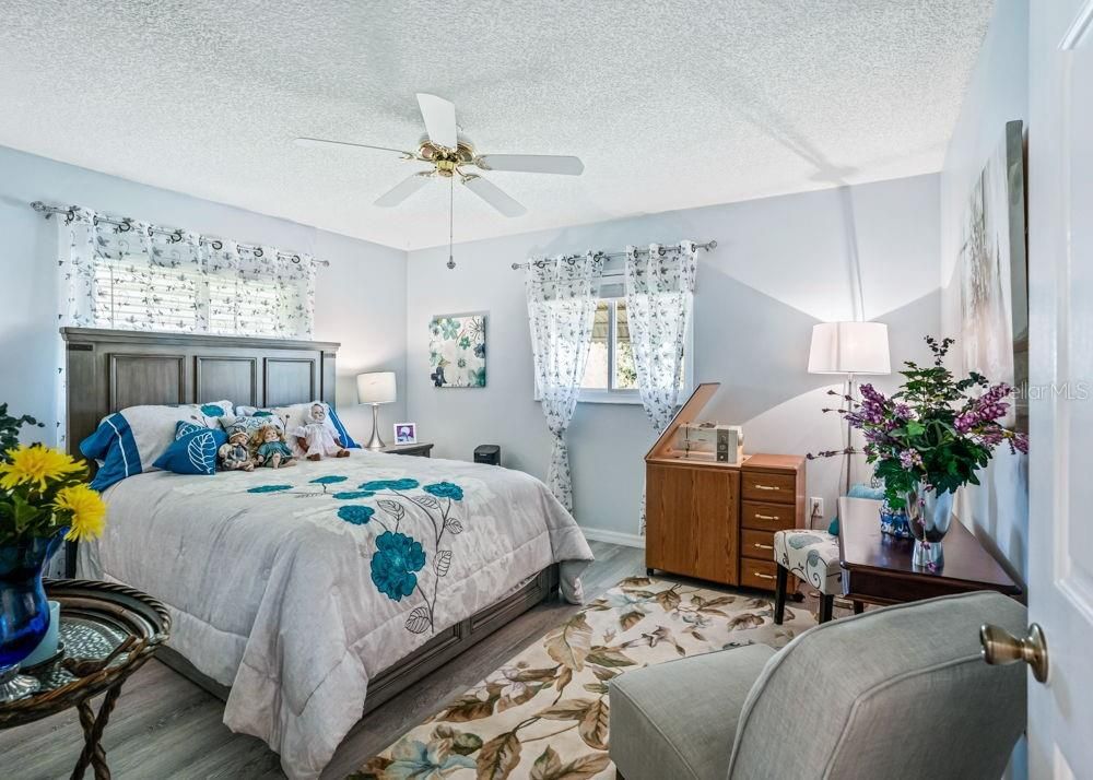 En Venta: $345,000 (2 camas, 2 baños, 1858 Pies cuadrados)