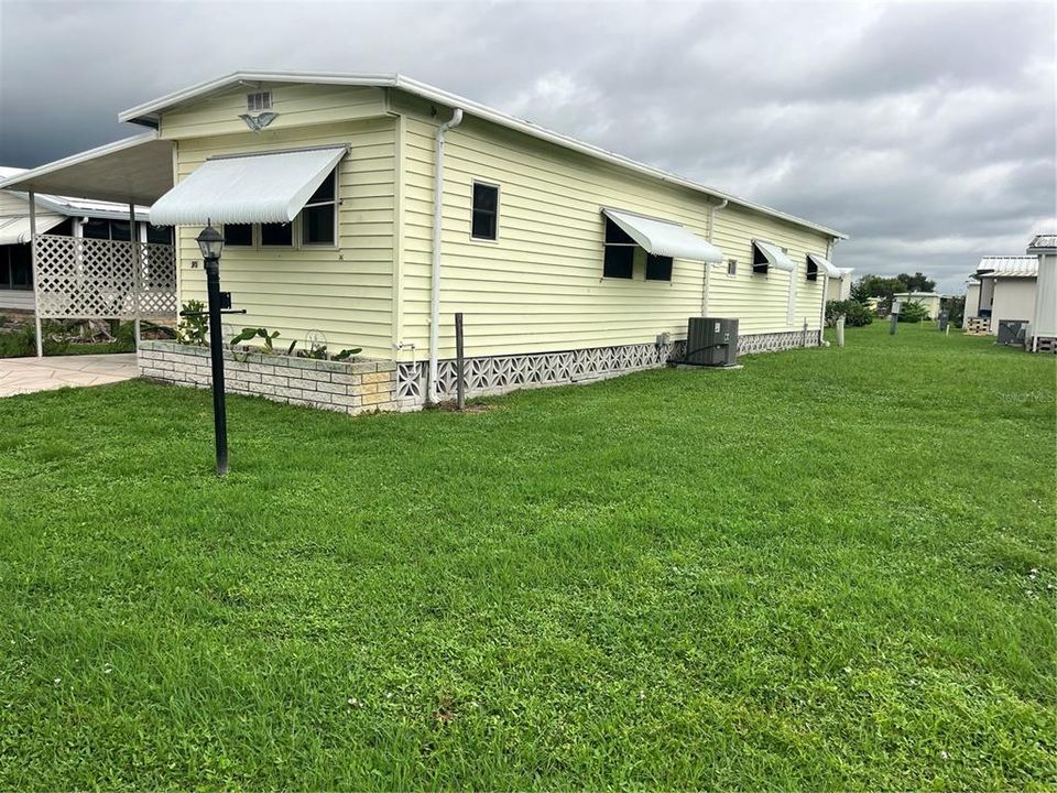 For Sale: $105,000 (3 beds, 2 baths, 720 Square Feet)