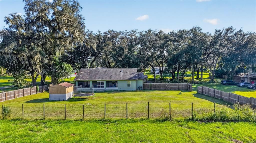 На продажу: $575,000 (3 спален, 3 ванн, 1750 Квадратных фут)