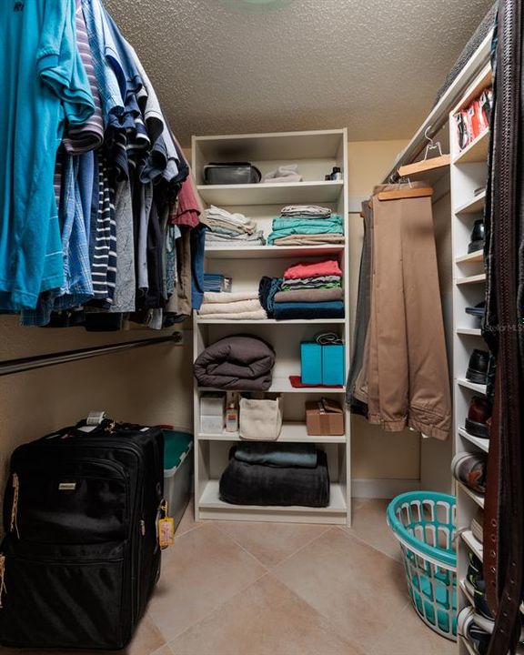 En Venta: $395,000 (2 camas, 2 baños, 1075 Pies cuadrados)