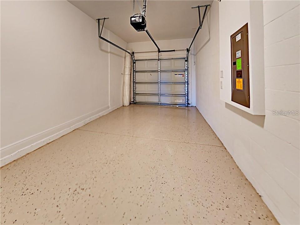 En Renta: $2,350 (3 camas, 2 baños, 1853 Pies cuadrados)