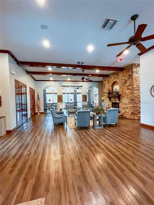 En Venta: $349,000 (3 camas, 2 baños, 1437 Pies cuadrados)
