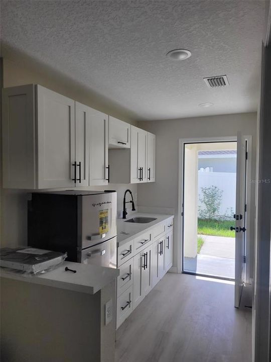 For Sale: $330,000 (4 beds, 3 baths, 1766 Square Feet)