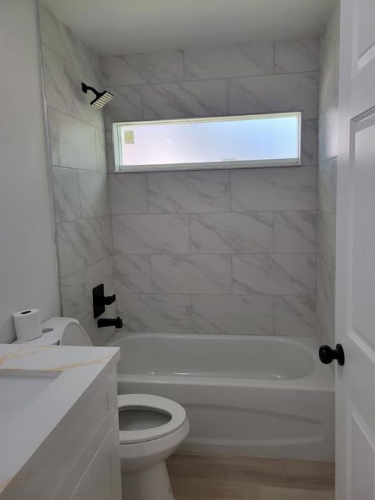 For Sale: $330,000 (4 beds, 3 baths, 1766 Square Feet)