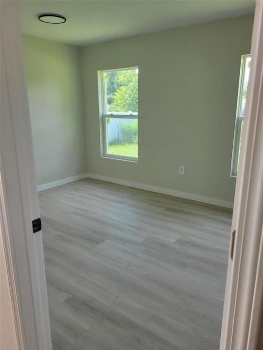 For Sale: $330,000 (4 beds, 3 baths, 1766 Square Feet)