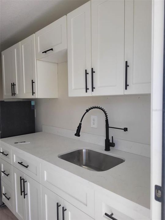 For Sale: $330,000 (4 beds, 3 baths, 1766 Square Feet)