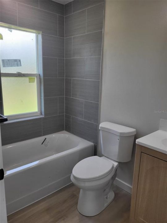 For Sale: $330,000 (4 beds, 3 baths, 1766 Square Feet)