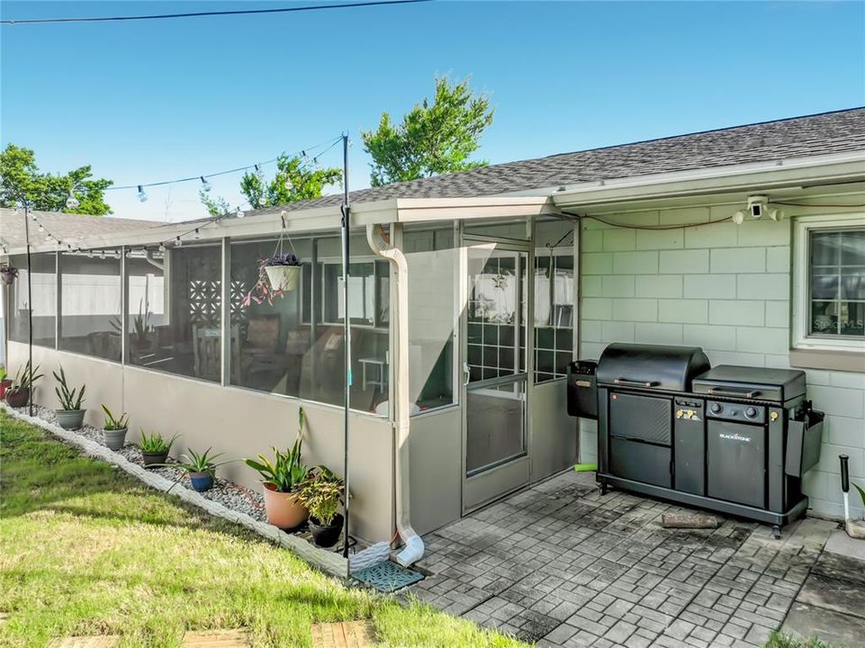 For Sale: $415,900 (3 beds, 2 baths, 1412 Square Feet)