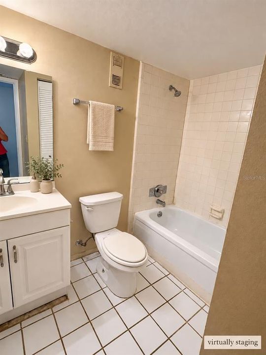 В аренду: $1,375 (2 спален, 2 ванн, 897 Квадратных фут)