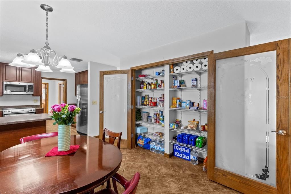 En Venta: $475,000 (3 camas, 2 baños, 2124 Pies cuadrados)