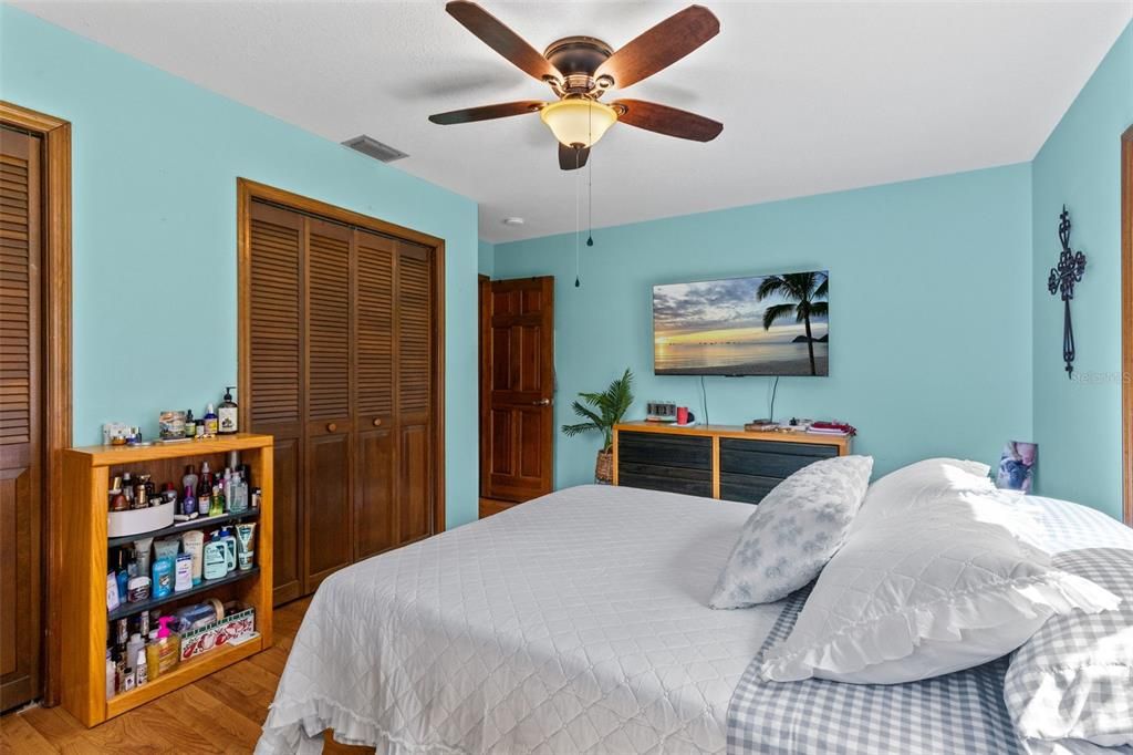 En Venta: $475,000 (3 camas, 2 baños, 2124 Pies cuadrados)