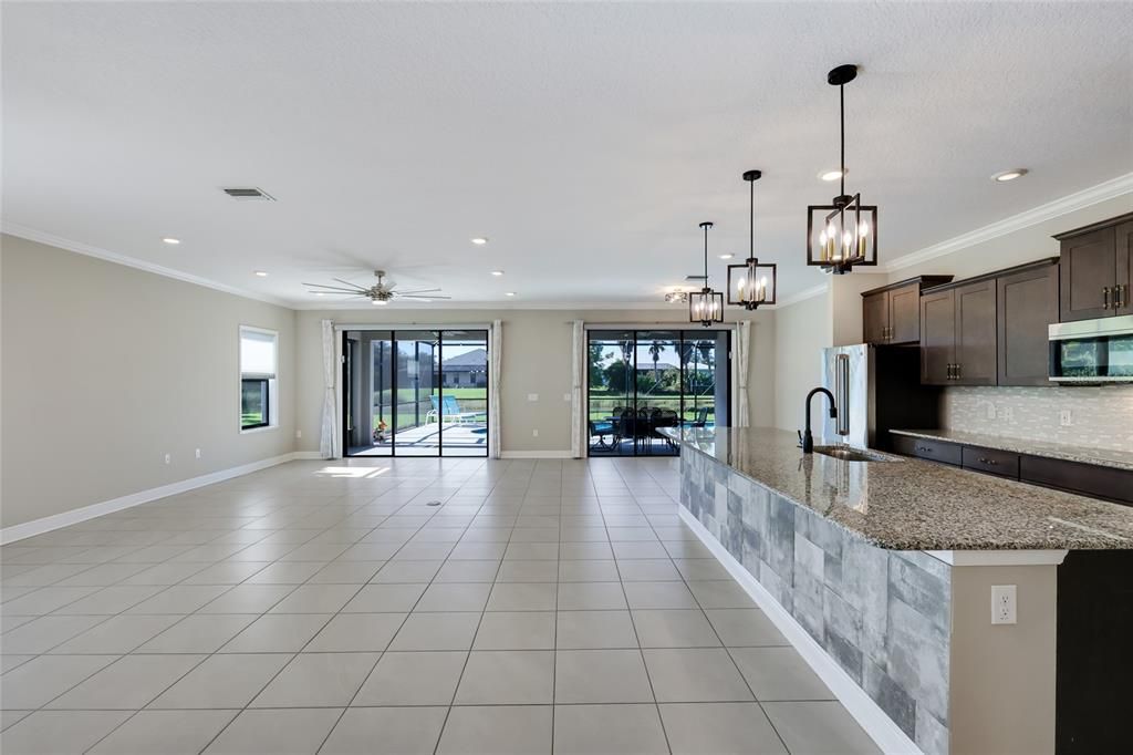 For Sale: $719,000 (4 beds, 3 baths, 2532 Square Feet)