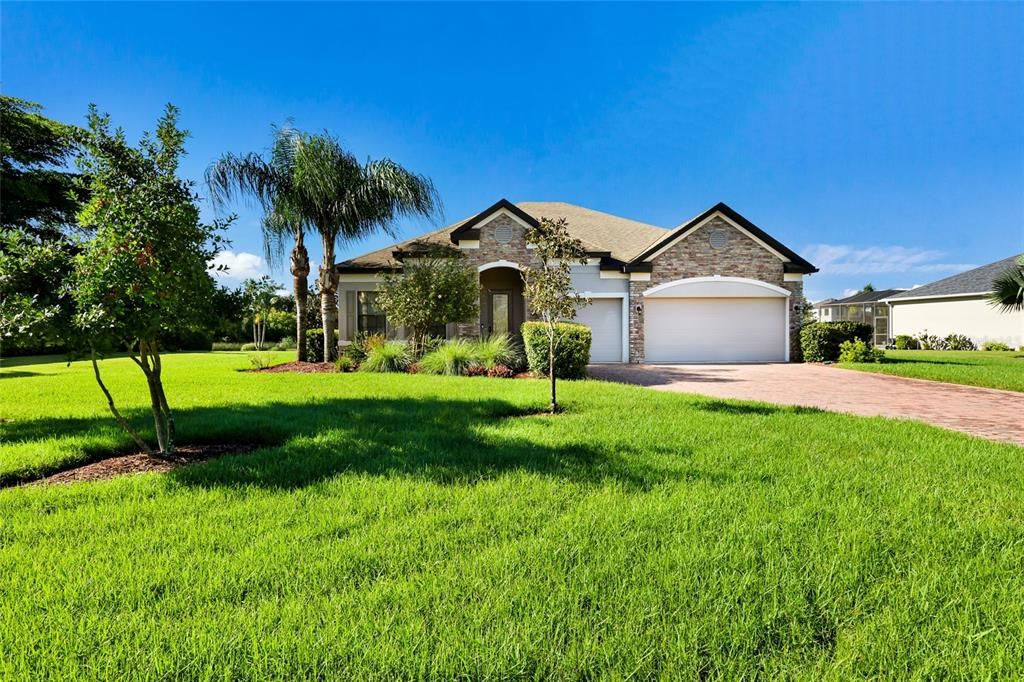 For Sale: $719,000 (4 beds, 3 baths, 2532 Square Feet)