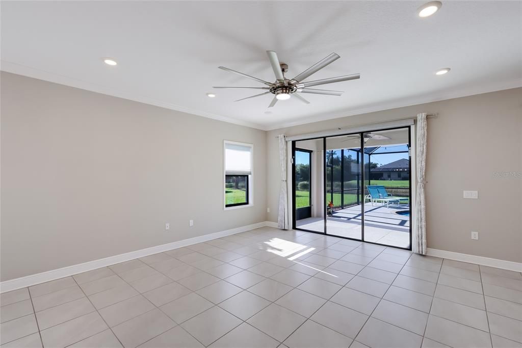 For Sale: $719,000 (4 beds, 3 baths, 2532 Square Feet)
