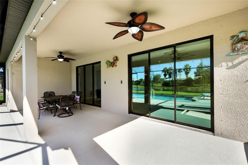 For Sale: $719,000 (4 beds, 3 baths, 2532 Square Feet)