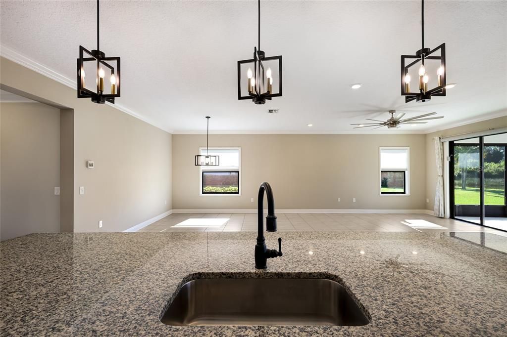For Sale: $719,000 (4 beds, 3 baths, 2532 Square Feet)
