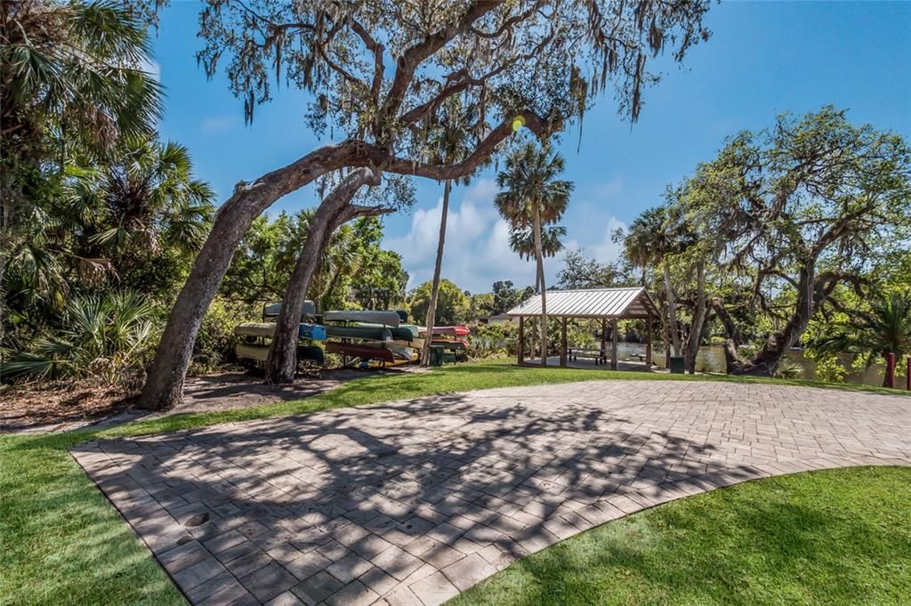 For Sale: $719,000 (4 beds, 3 baths, 2532 Square Feet)