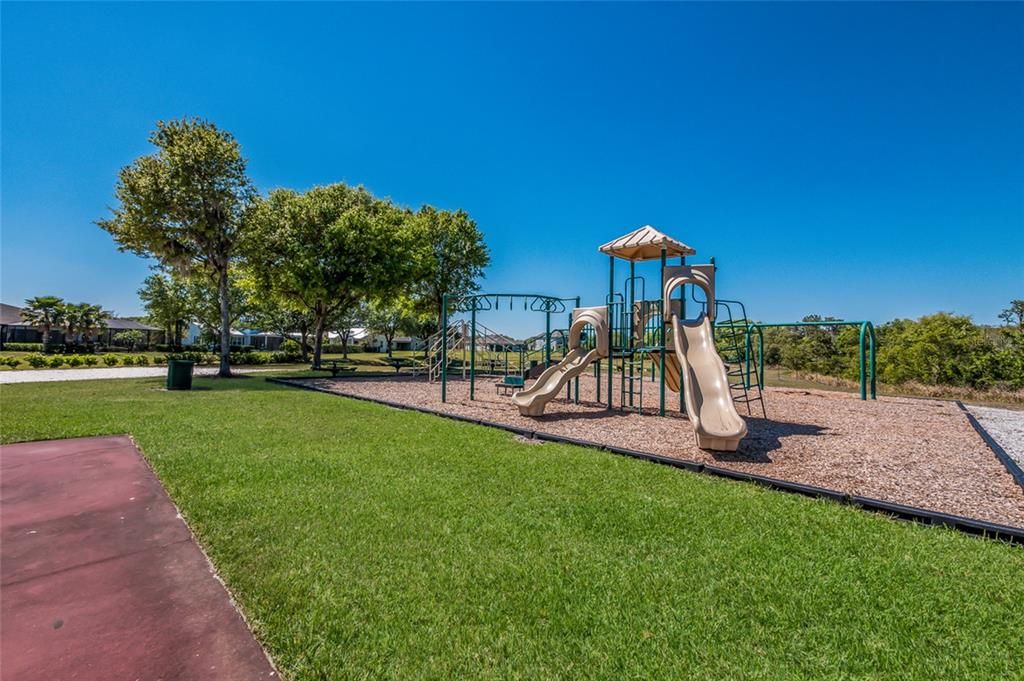 For Sale: $719,000 (4 beds, 3 baths, 2532 Square Feet)