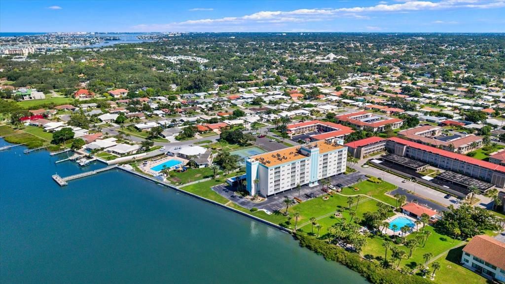 En Venta: $315,000 (2 camas, 2 baños, 1100 Pies cuadrados)