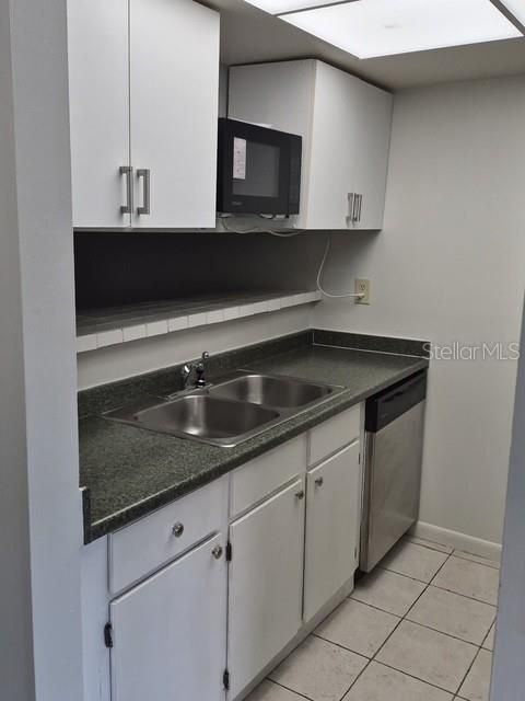 В аренду: $1,100 (1 спален, 1 ванн, 552 Квадратных фут)