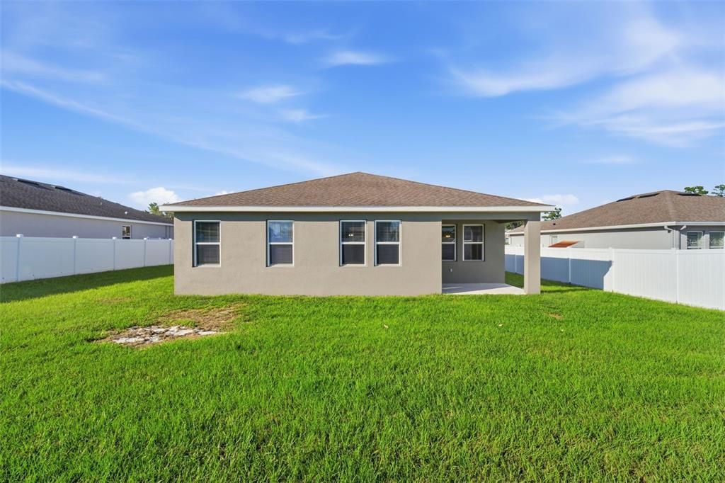 En Venta: $365,900 (3 camas, 2 baños, 2022 Pies cuadrados)