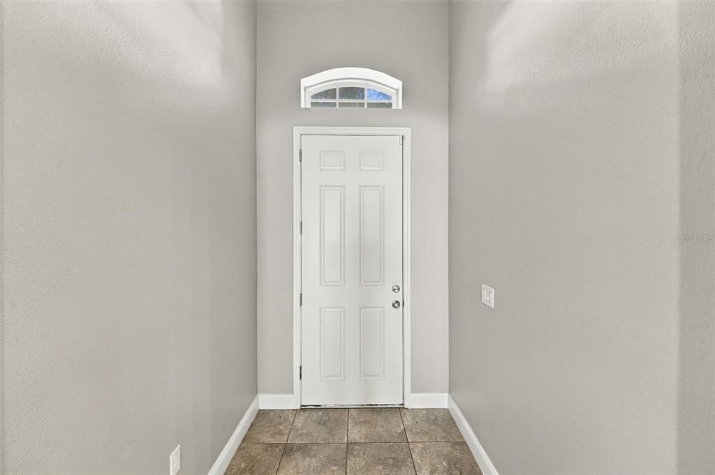 En Venta: $365,900 (3 camas, 2 baños, 2022 Pies cuadrados)