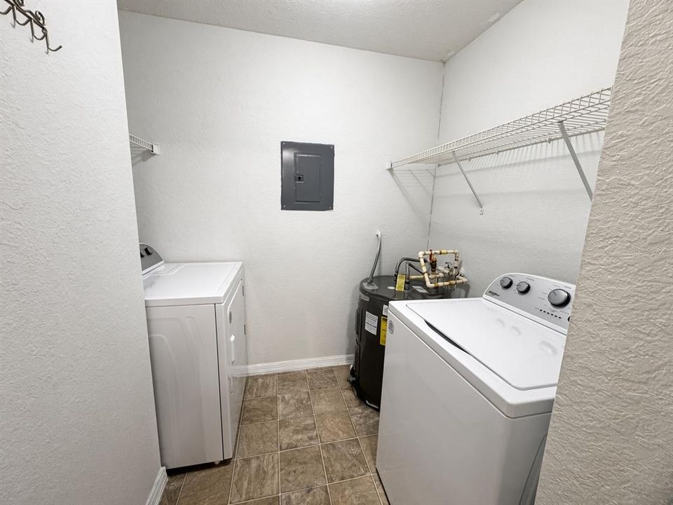 En Venta: $225,000 (2 camas, 2 baños, 1003 Pies cuadrados)