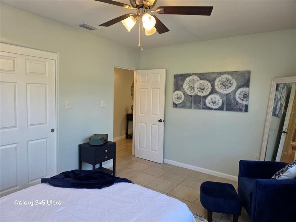 For Sale: $269,999 (3 beds, 1 baths, 1020 Square Feet)