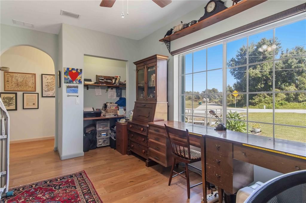 For Sale: $400,000 (3 beds, 1 baths, 1485 Square Feet)