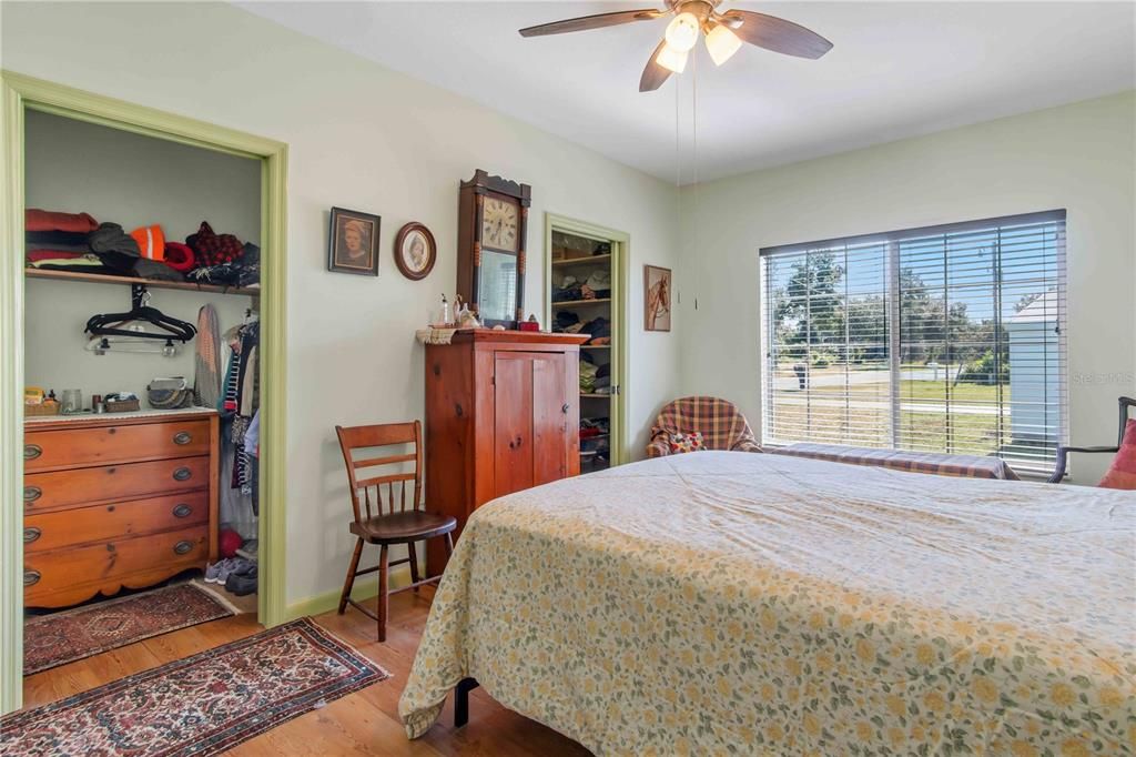 For Sale: $400,000 (3 beds, 1 baths, 1485 Square Feet)