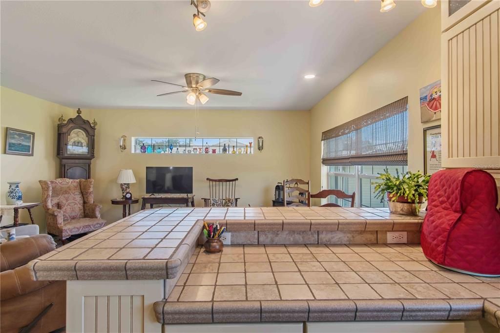 For Sale: $400,000 (3 beds, 1 baths, 1485 Square Feet)