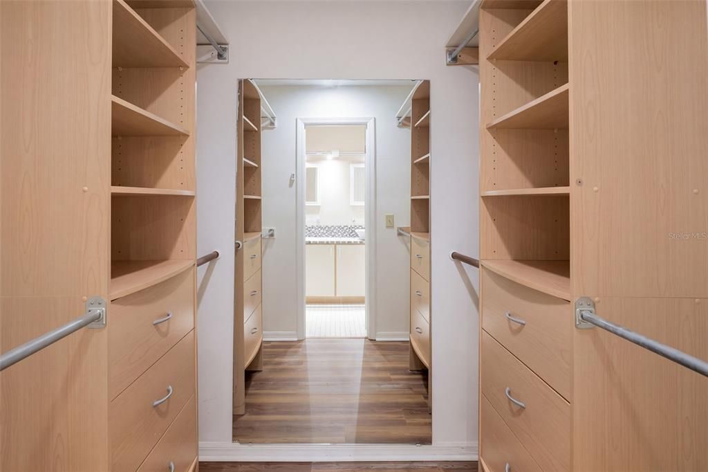 En Venta: $185,000 (2 camas, 2 baños, 1200 Pies cuadrados)