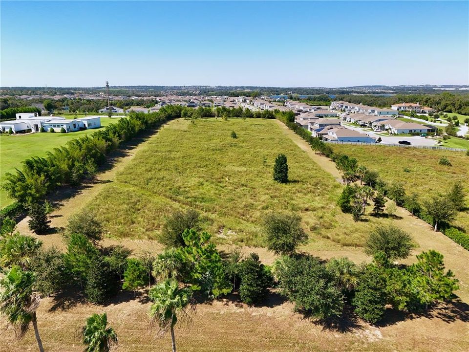 En Venta: $1,555,000 (5.45 acres)