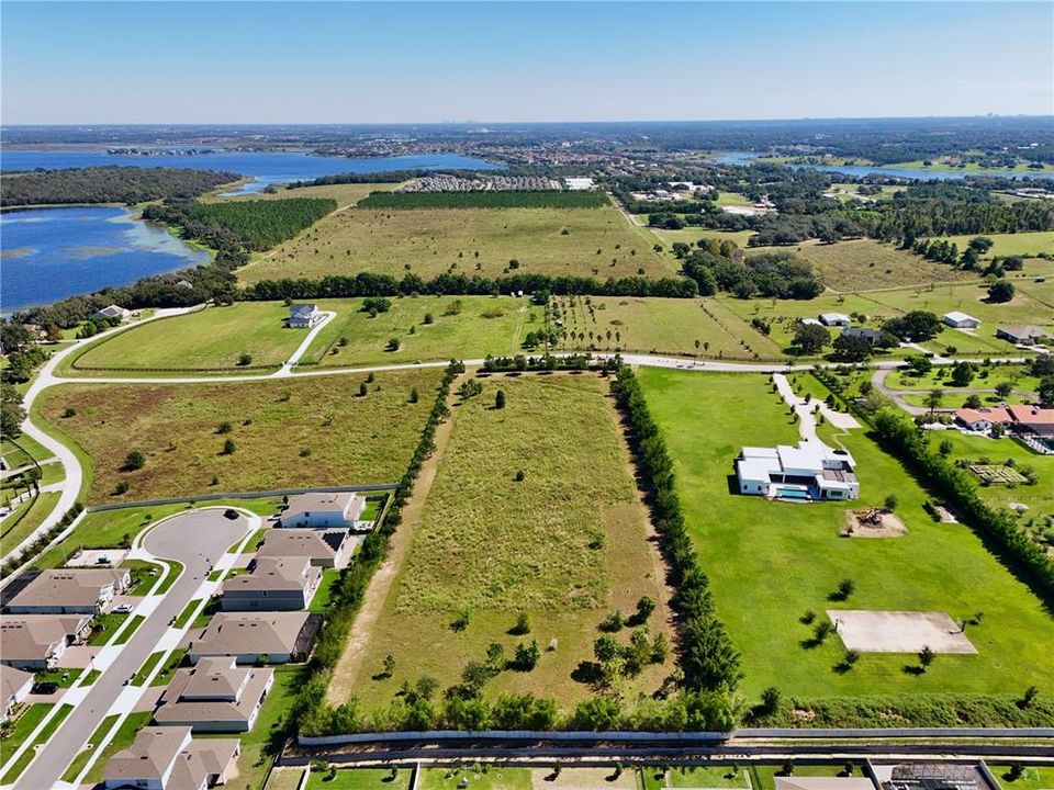 En Venta: $1,555,000 (5.45 acres)